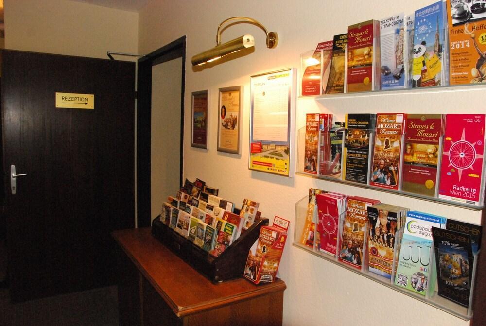 Continental Hotel-Pension Wina Bagian luar foto